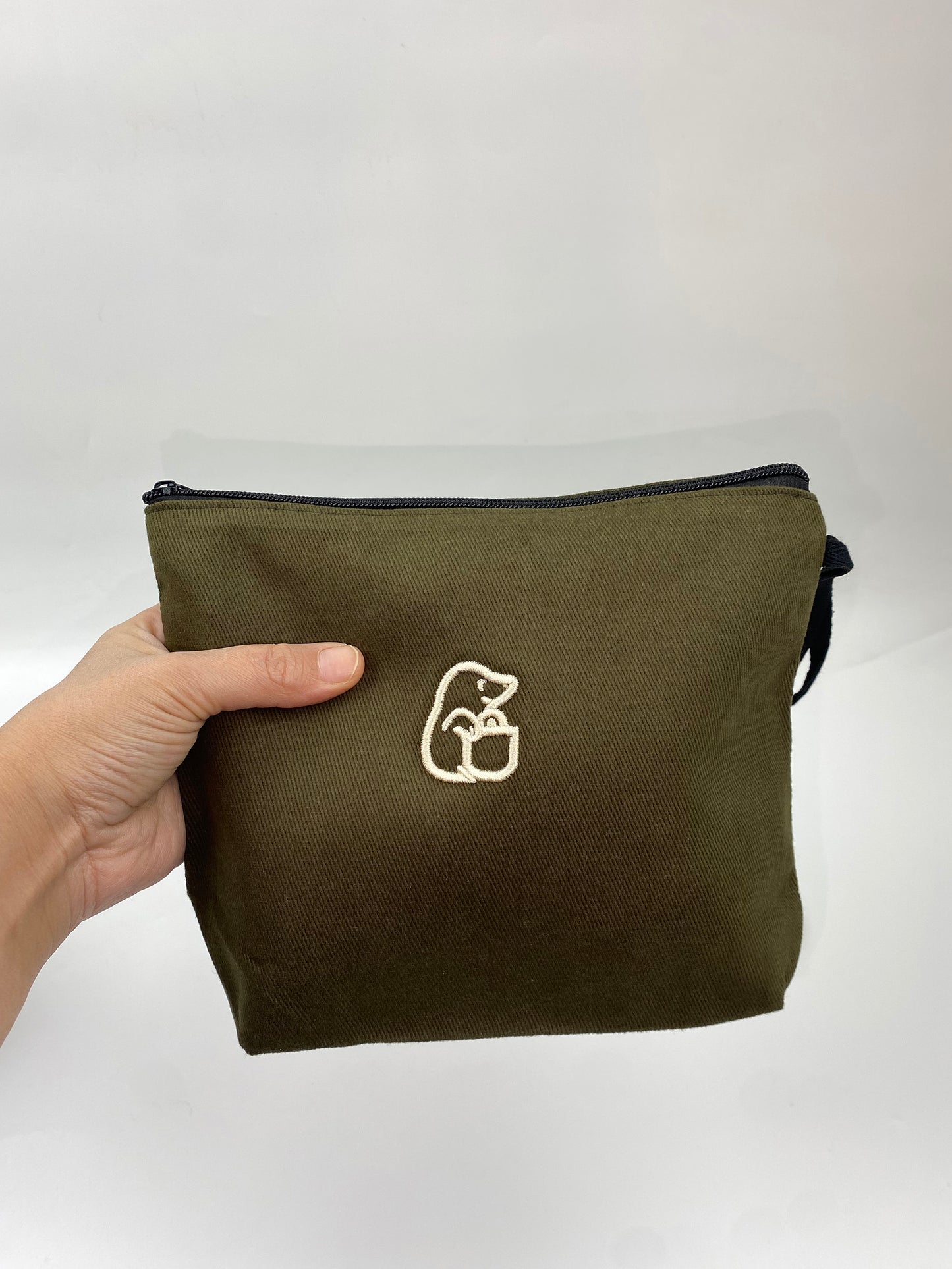 Haki Lamineli Nakışlı 300gr Kanvas Kumaş 25x18x6cm Körüklü Clutch Bez Çanta