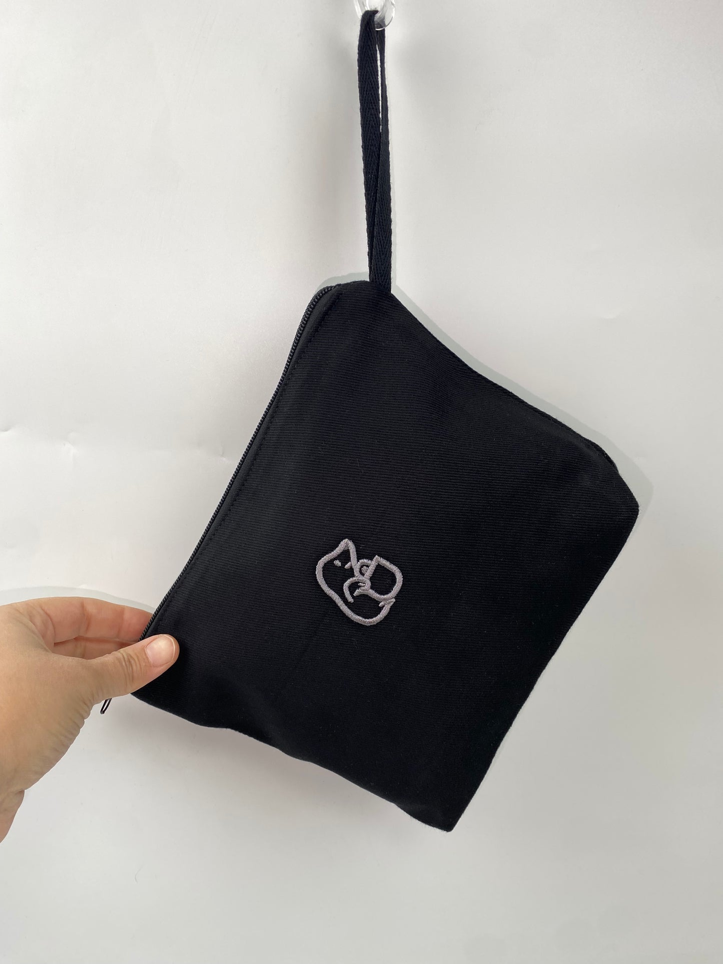 Siyah Lamineli Nakışlı 300gr Kanvas Kumaş 25x18x6cm Körüklü Clutch Bez Çanta