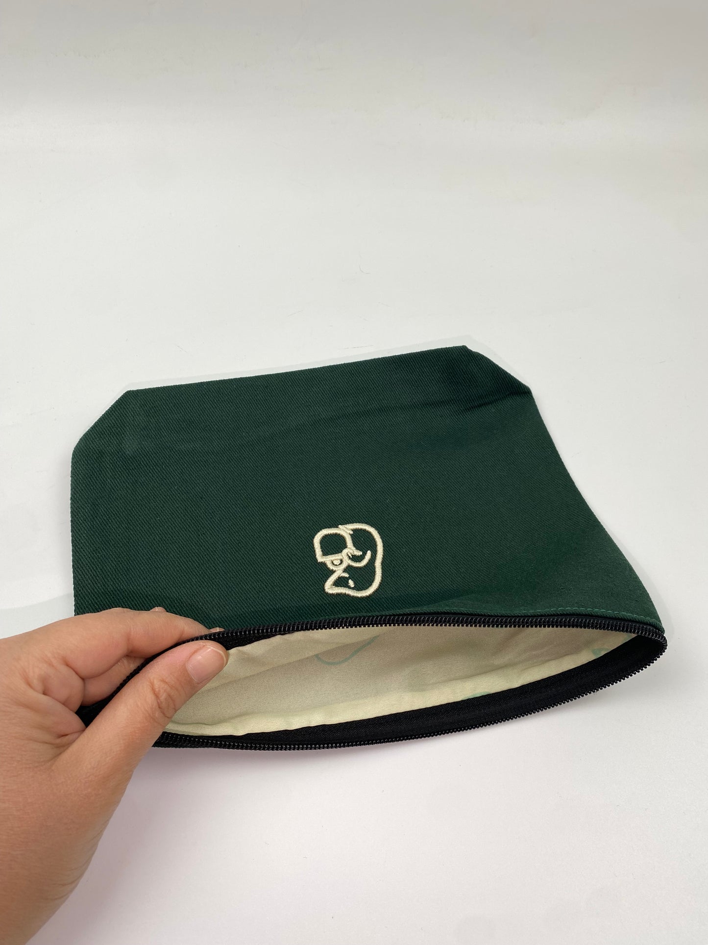 Yeşil-1 Lamineli Nakışlı 300gr Kanvas Kumaş 25x18x6cm Körüklü Clutch Bez Çanta