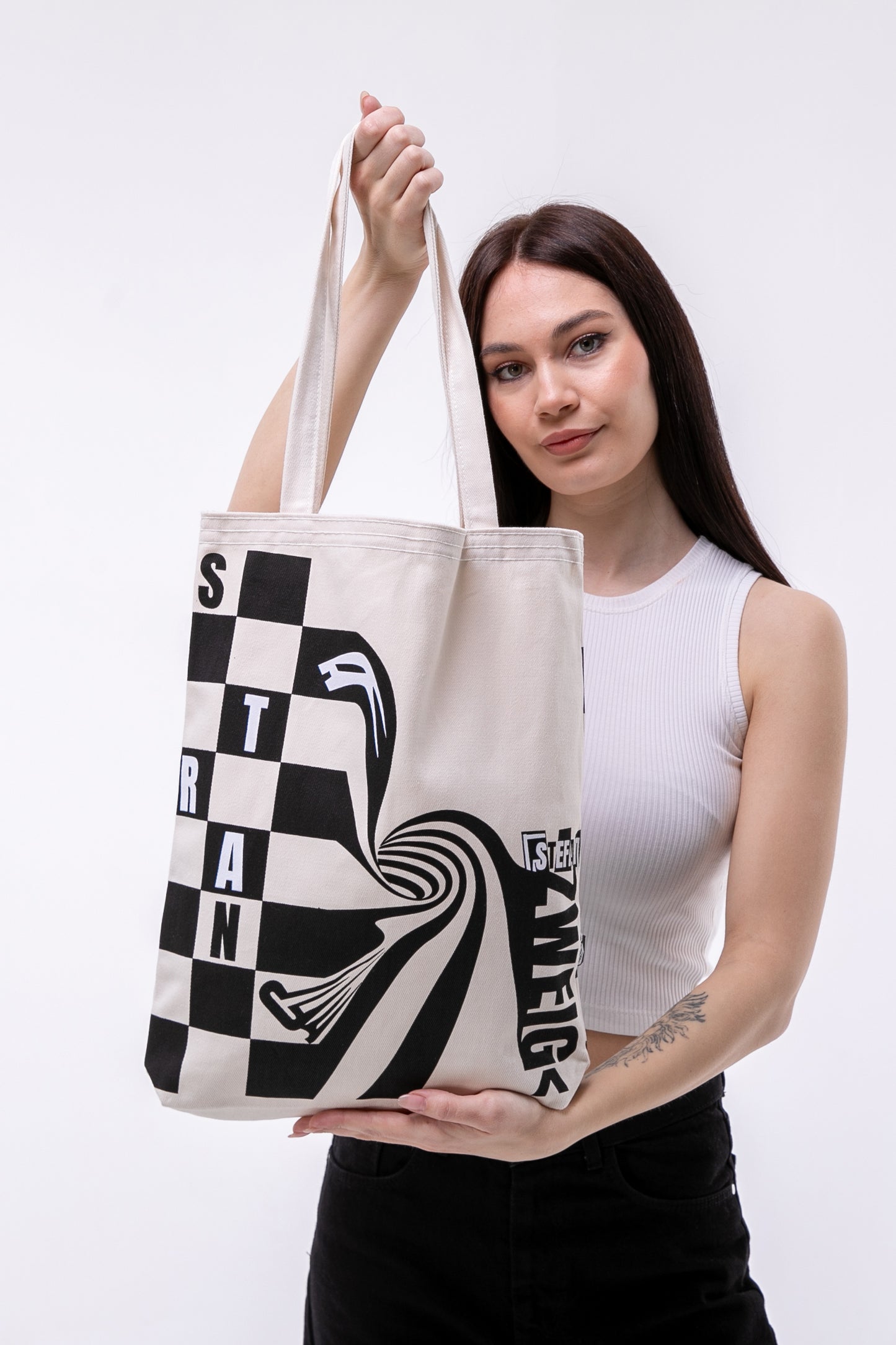 Stefan Zweig Satranç Ham Renk 340gr Gabardin Kumaş 35x40x8cm Bez Çanta